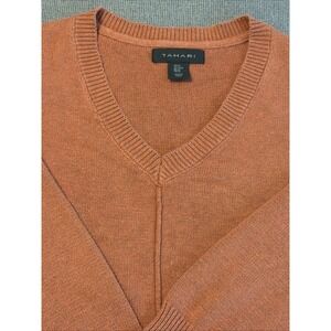 Tahari Rust V Neck Knit Womens Lightweight Elevated Classic Minimalist Sweater M